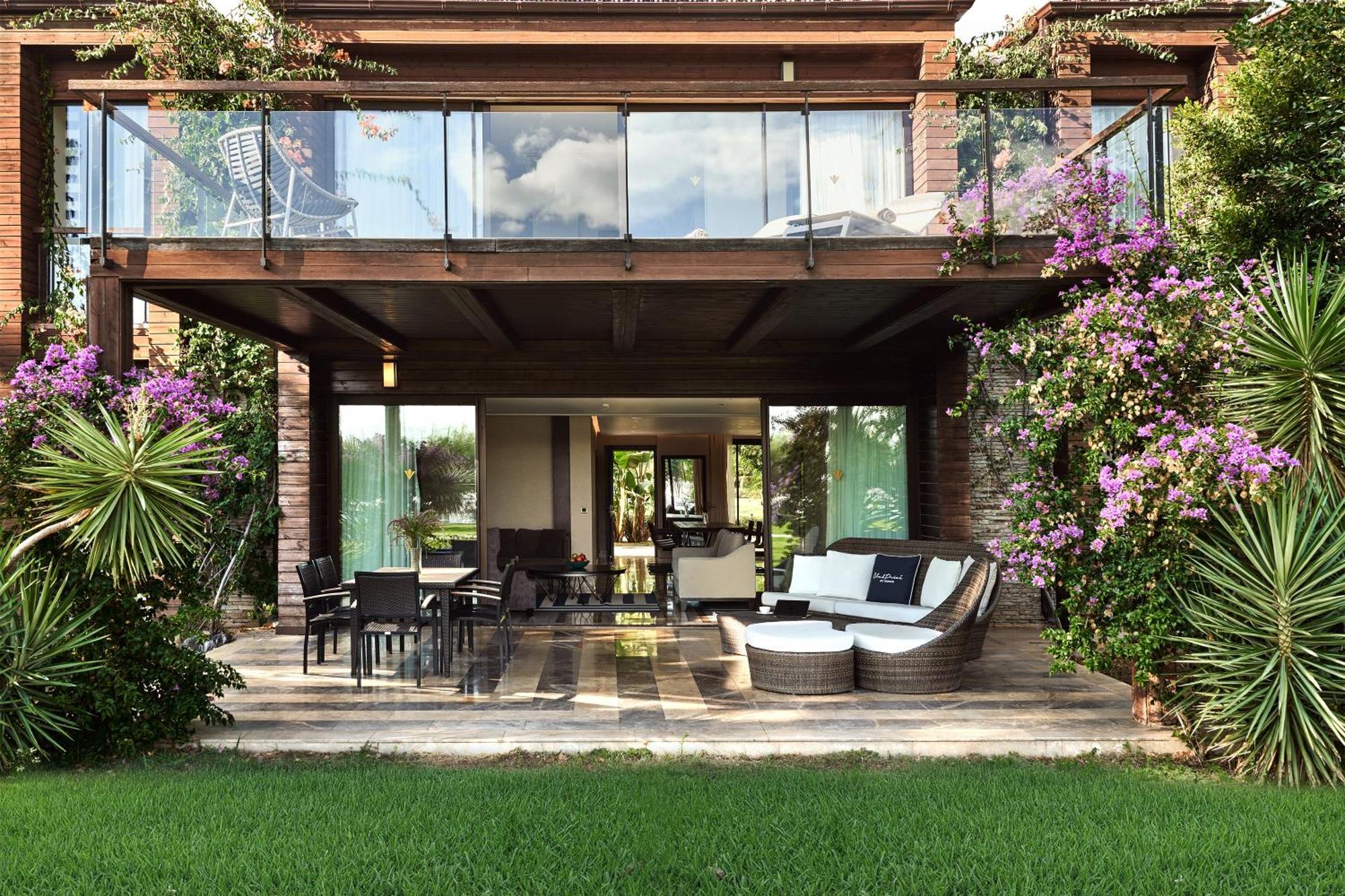 Four-Bedroom Grand Suite