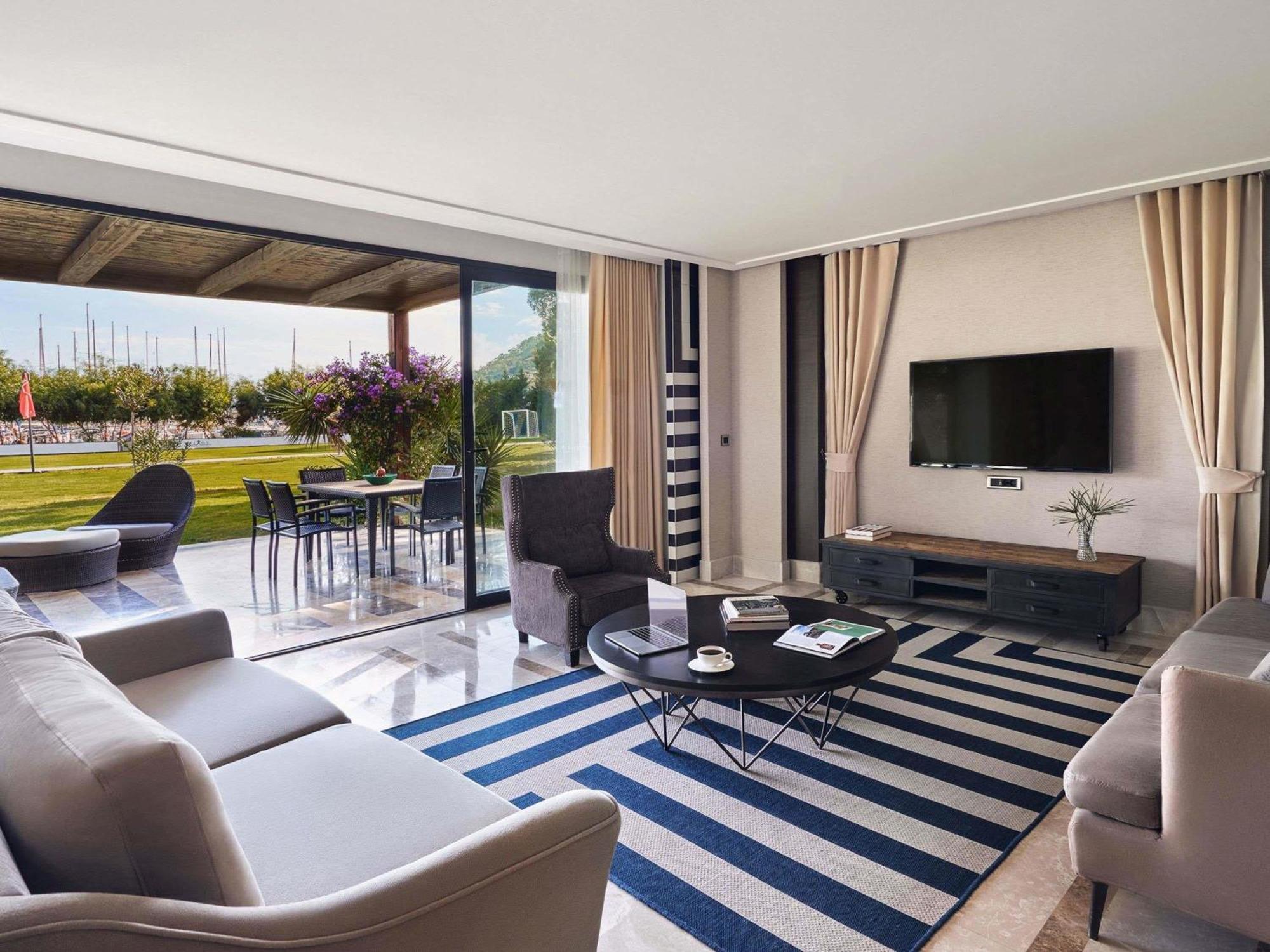 Four-Bedroom Grand Suite